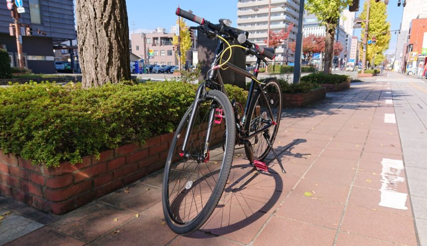 黒いクロスバイクに・・・ サムネイル